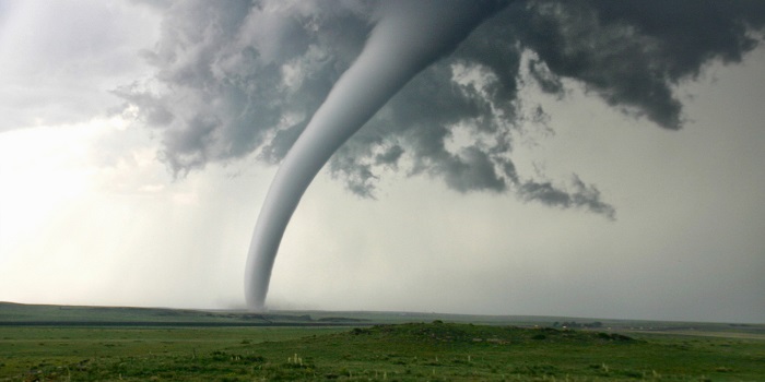 tornado outside of the city